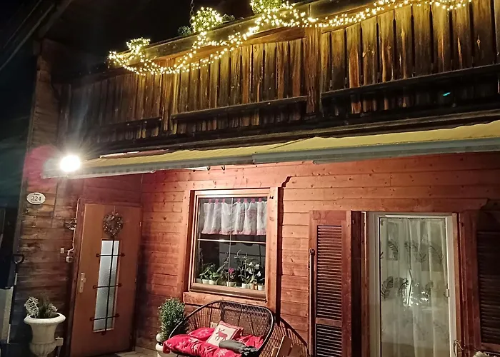 Lercher By Interhome شقة